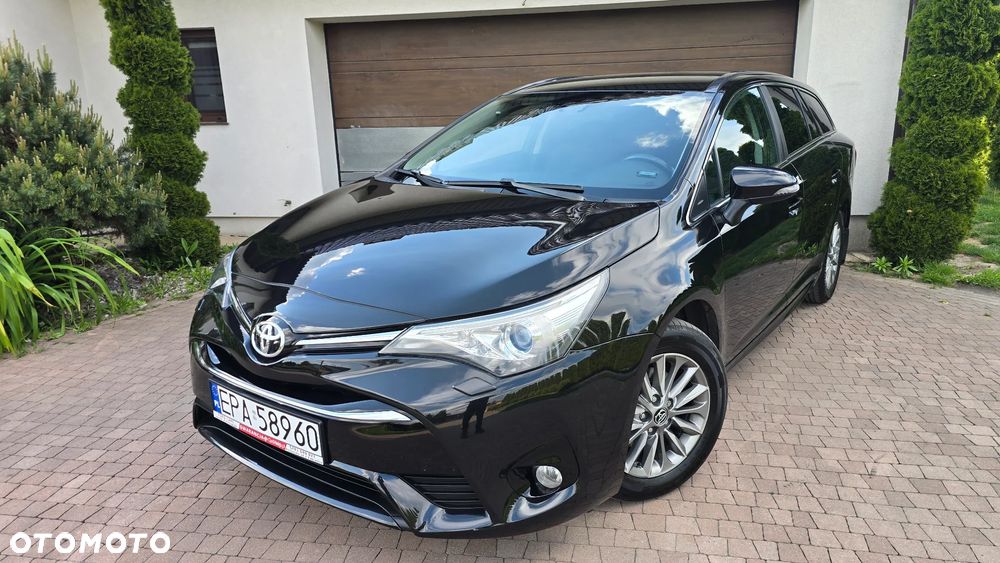 Toyota Avensis - 2