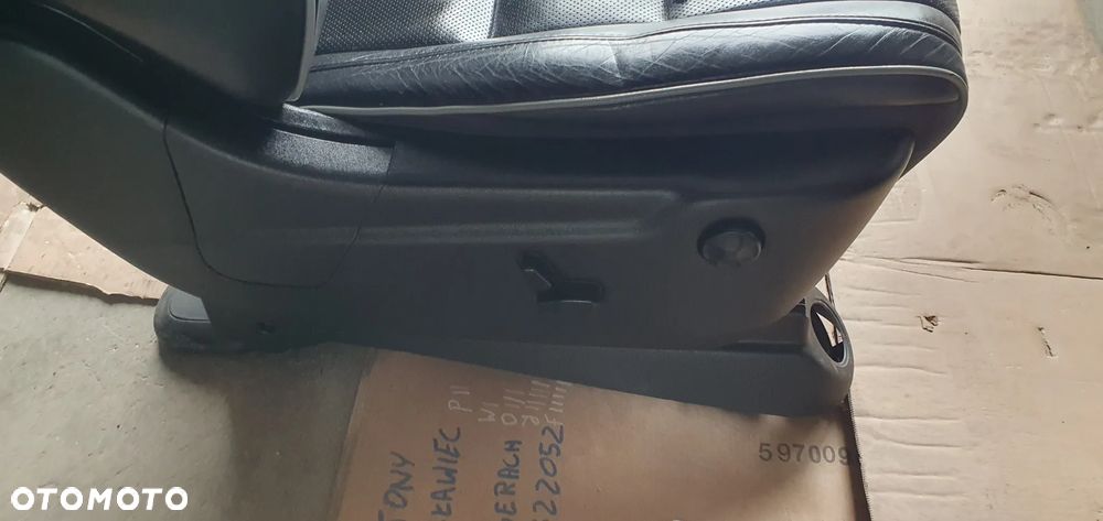 Fotele przód tył kanapa skóra komplet Overland Jeep Grand Cherokee WK2 - 18