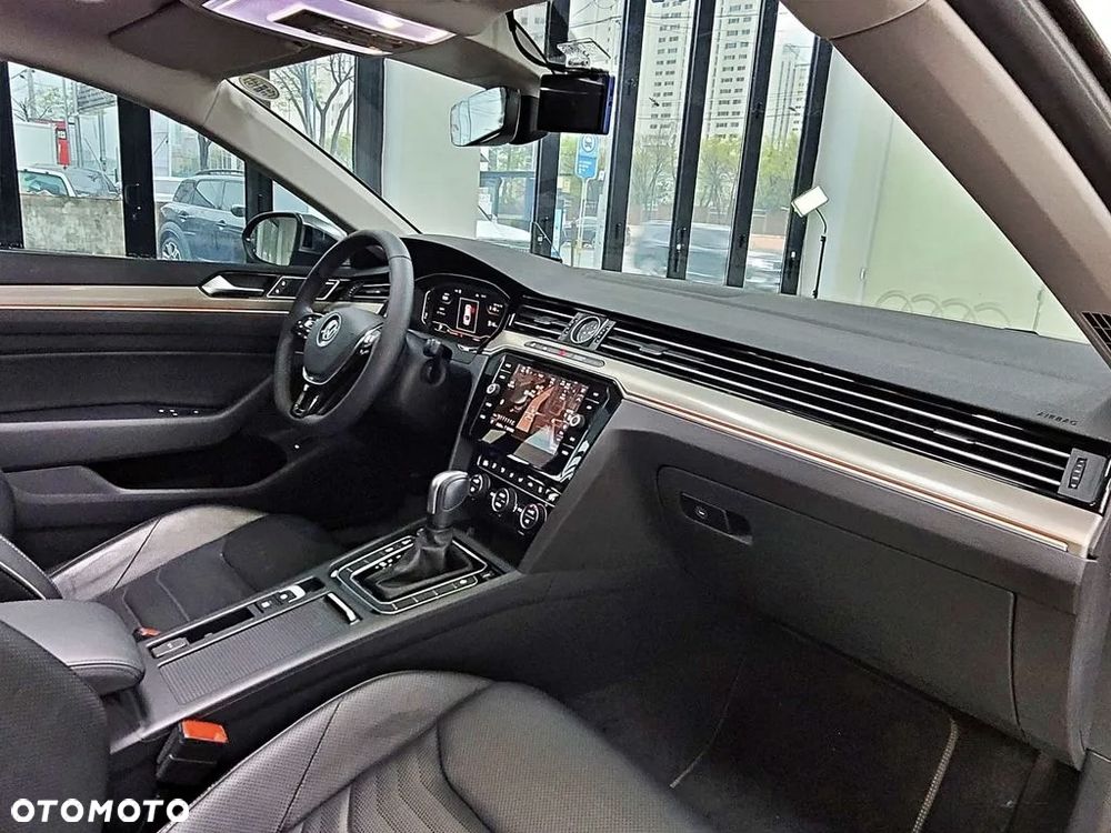 Volkswagen Arteon 2.0 TDI SCR 4Motion DSG R-Line Edition - 12