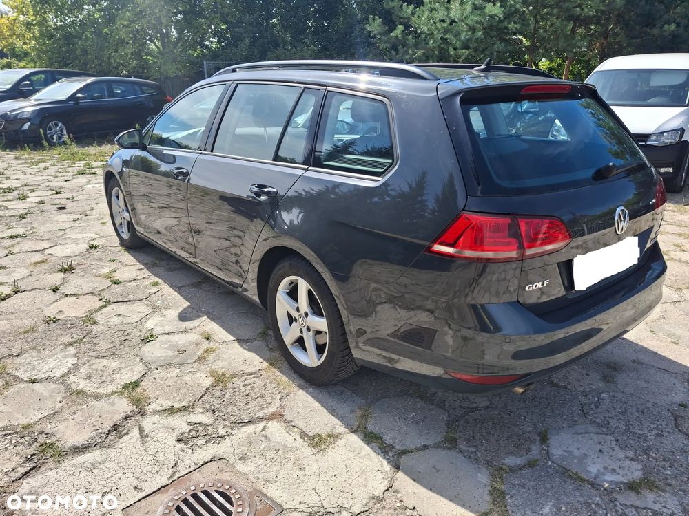 Volkswagen Golf 1.6 TDI BlueMotion Trendline - 3