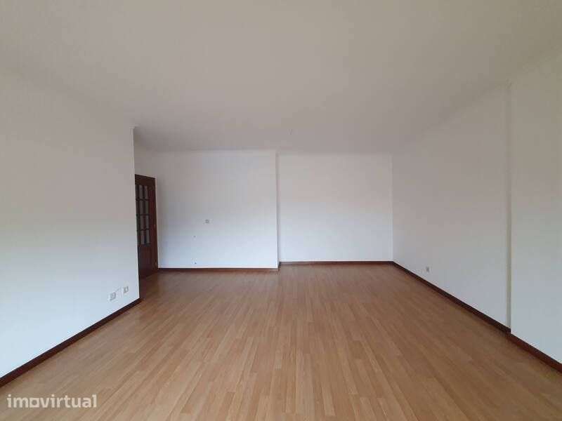 Apartamento T3 com garagem em Paços de Sousa, Penafiel - Grande imagem: 4/18