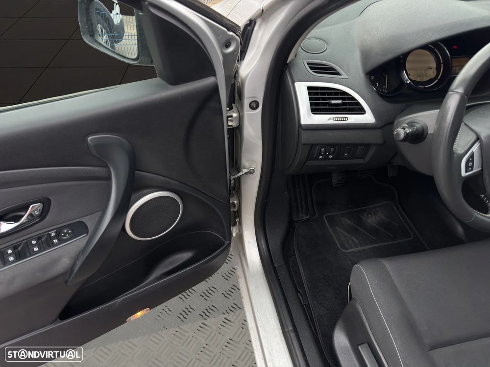 Renault Mégane 1.5 dCi Dynamique - 21