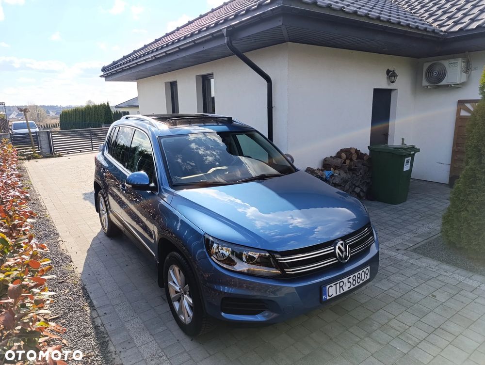 Volkswagen Tiguan - 1