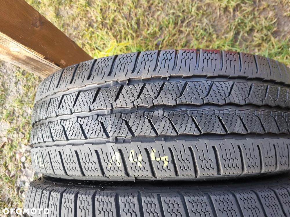 OPONY CONTI VAN CONTACT WINTER 215/60R17C 104/102H 2018r.4x6,5mm bdb stan - 5