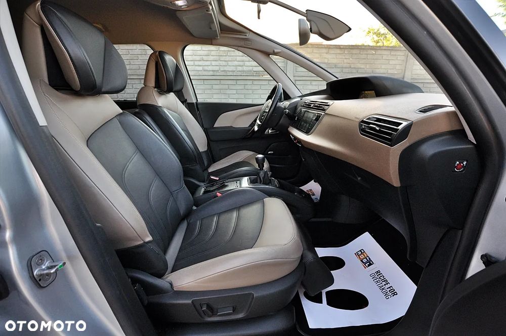 Citroën C4 Grand Picasso 1.6 e-HDi Exclusive - 23