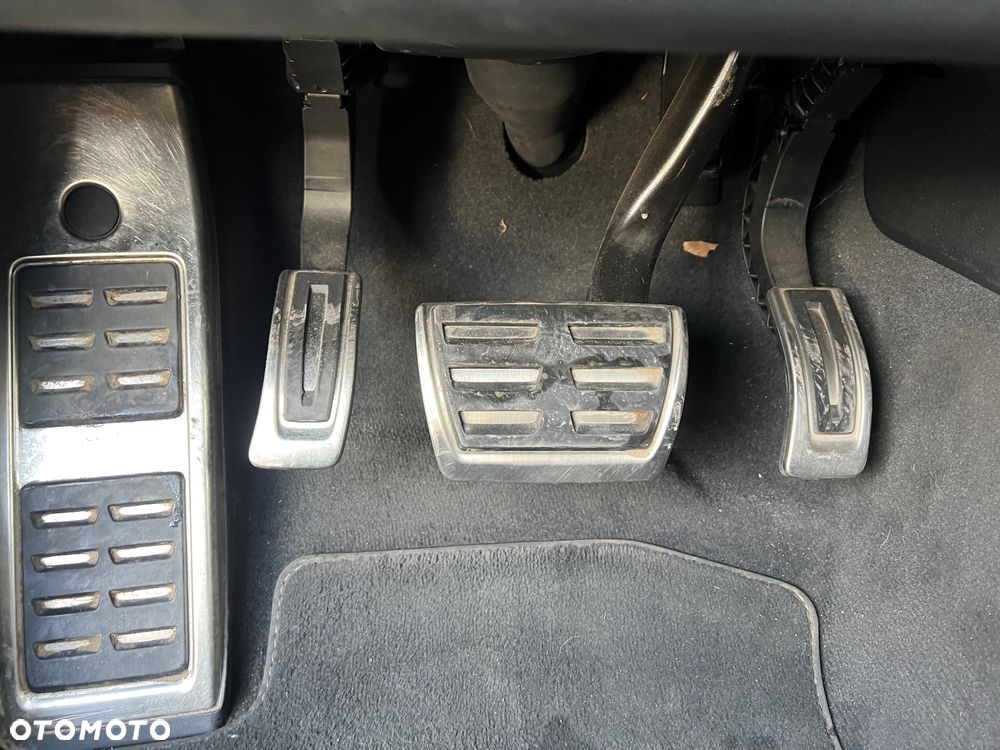 Audi A4 Avant 2.0 TDI S tronic quattro sport - 15