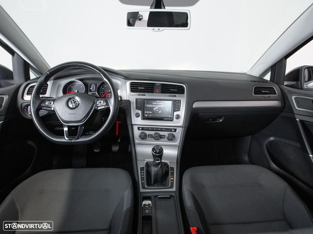 VW Golf - 6