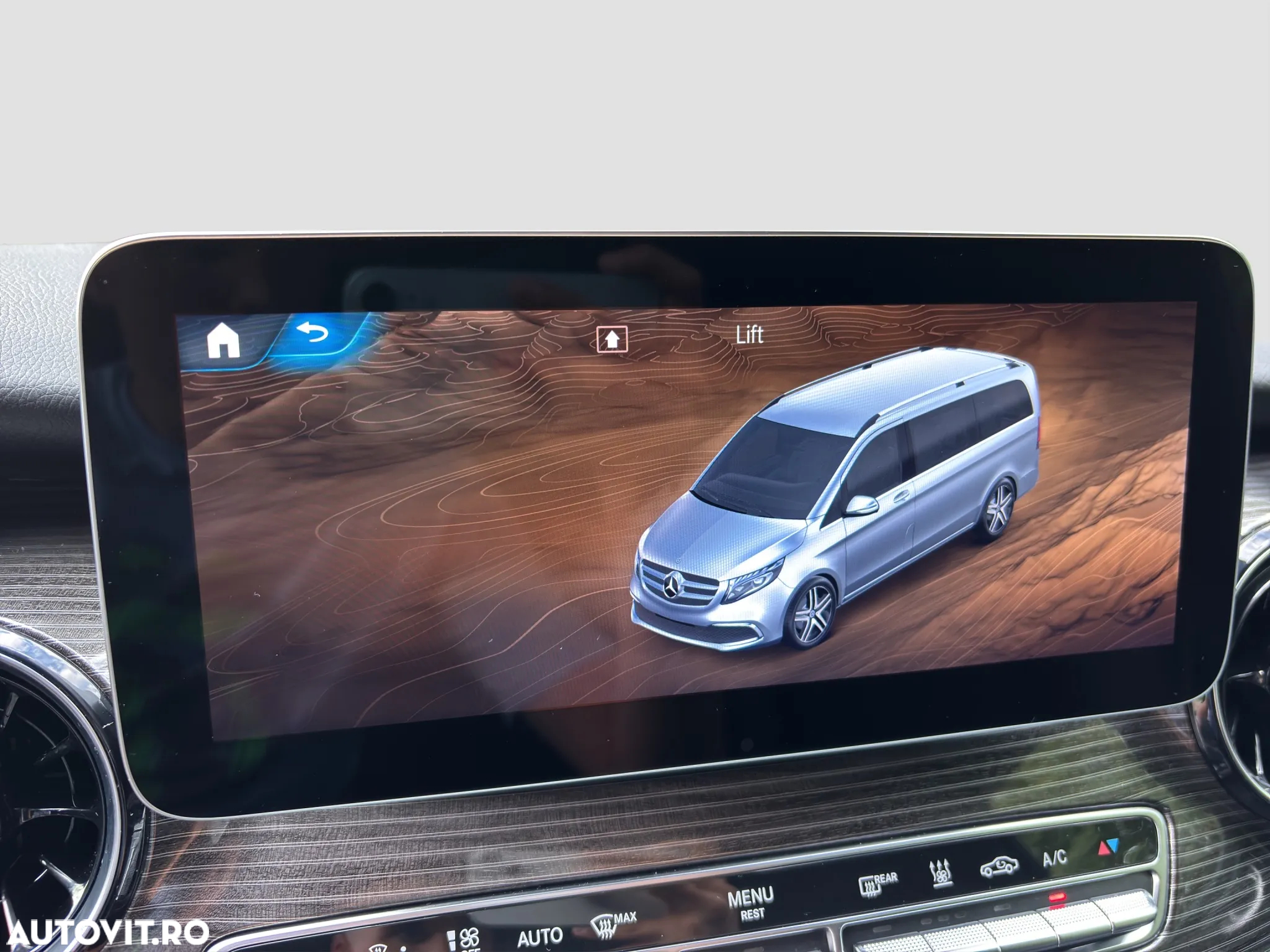 Mercedes-Benz V 300 d lang 4Matic 9G-TRONIC Avantgarde Edition - 9