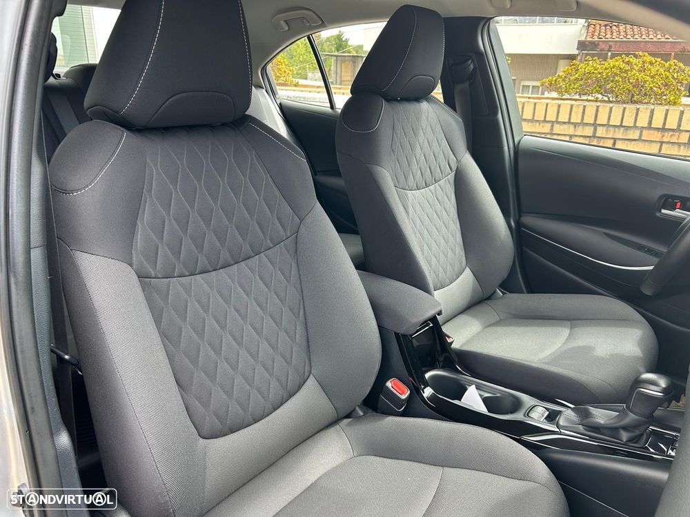 Toyota Corolla SD 1.8 Hybrid Exclusive - 8