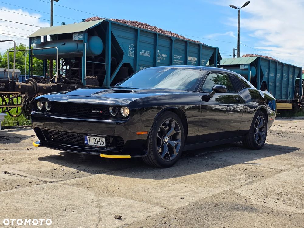 Dodge Challenger - 23
