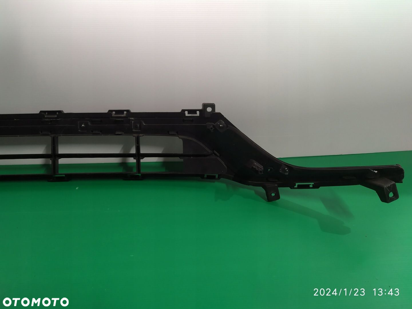 KRATKA ŚRODKOWA ZDERZAKA PRZÓD KIA VENGA LIFT 14- 86561-1P500 - 7
