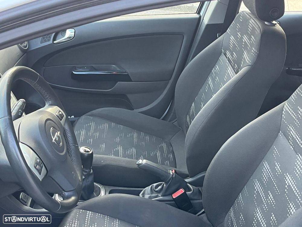 Opel Corsa 1.3 CDTI Enjoy EcoFLEX - 8