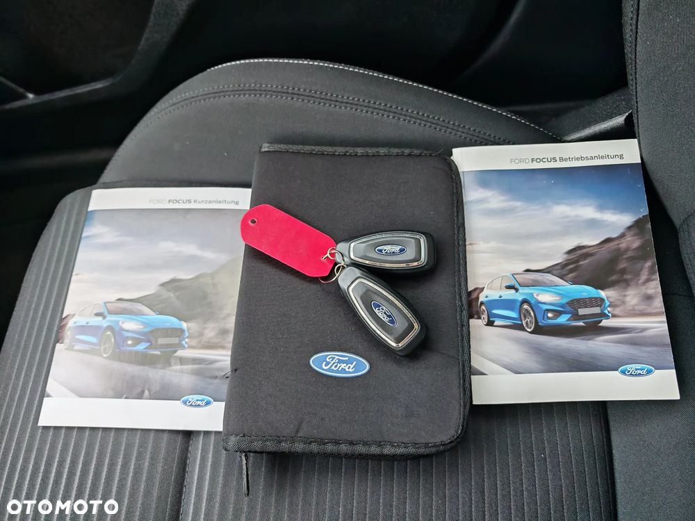 Ford Focus 1.5 EcoBoost Titanium Business - 39