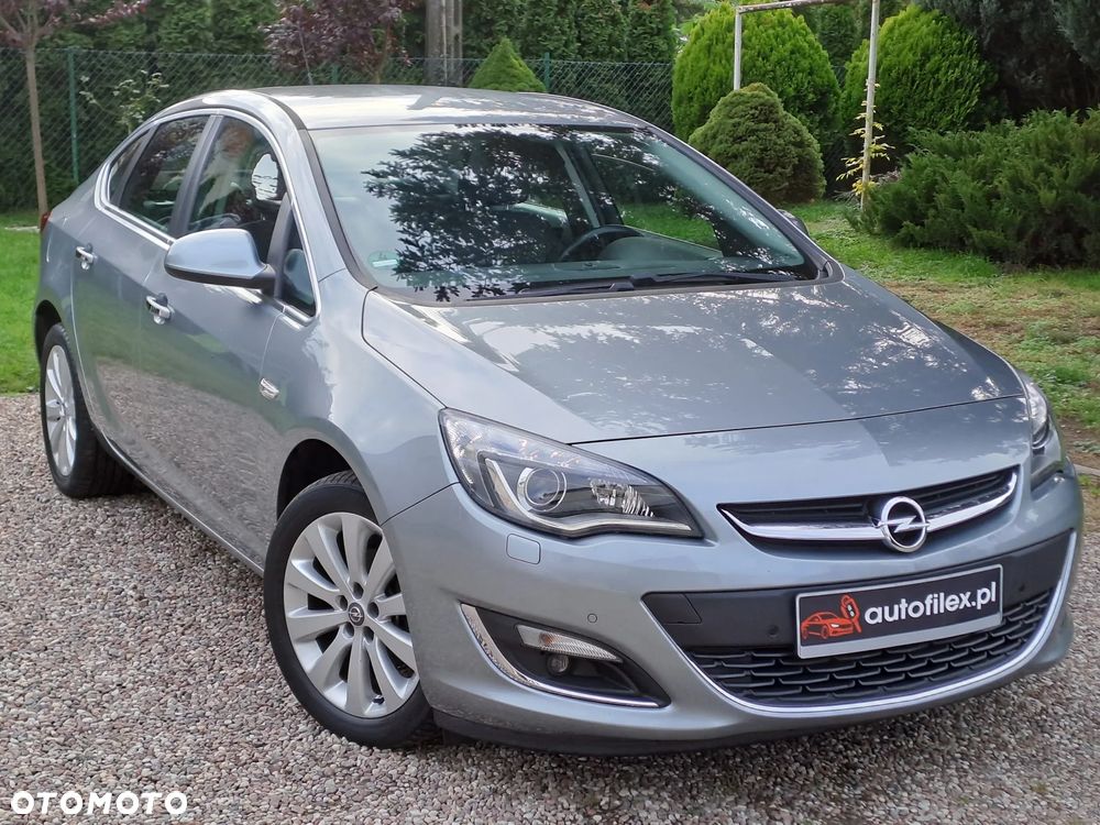 Opel Astra - 2