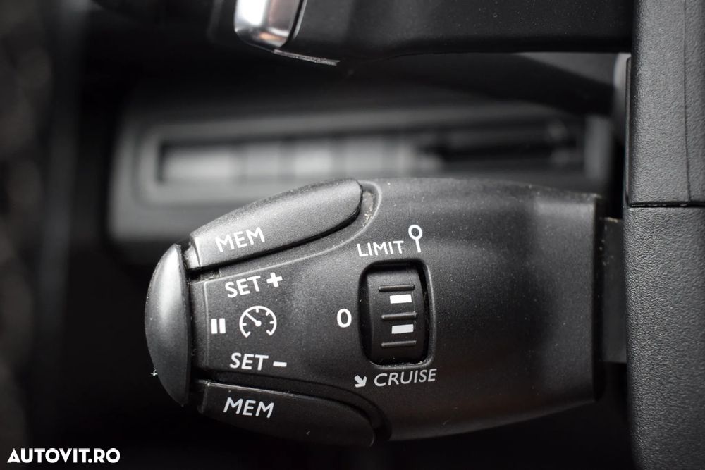 Peugeot 5008 BlueHDI 130 EAT8 Allure Business-Paket - 19