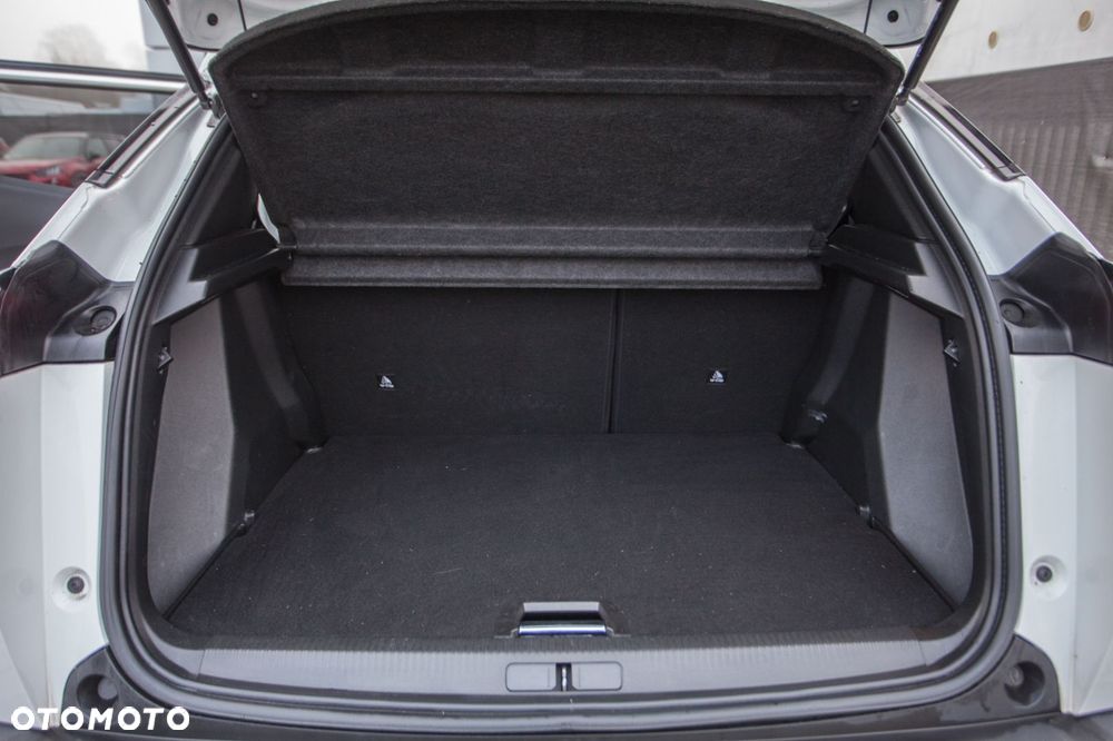 Peugeot 2008 1.5 BlueHDi Allure Pack S&S EAT8 - 30