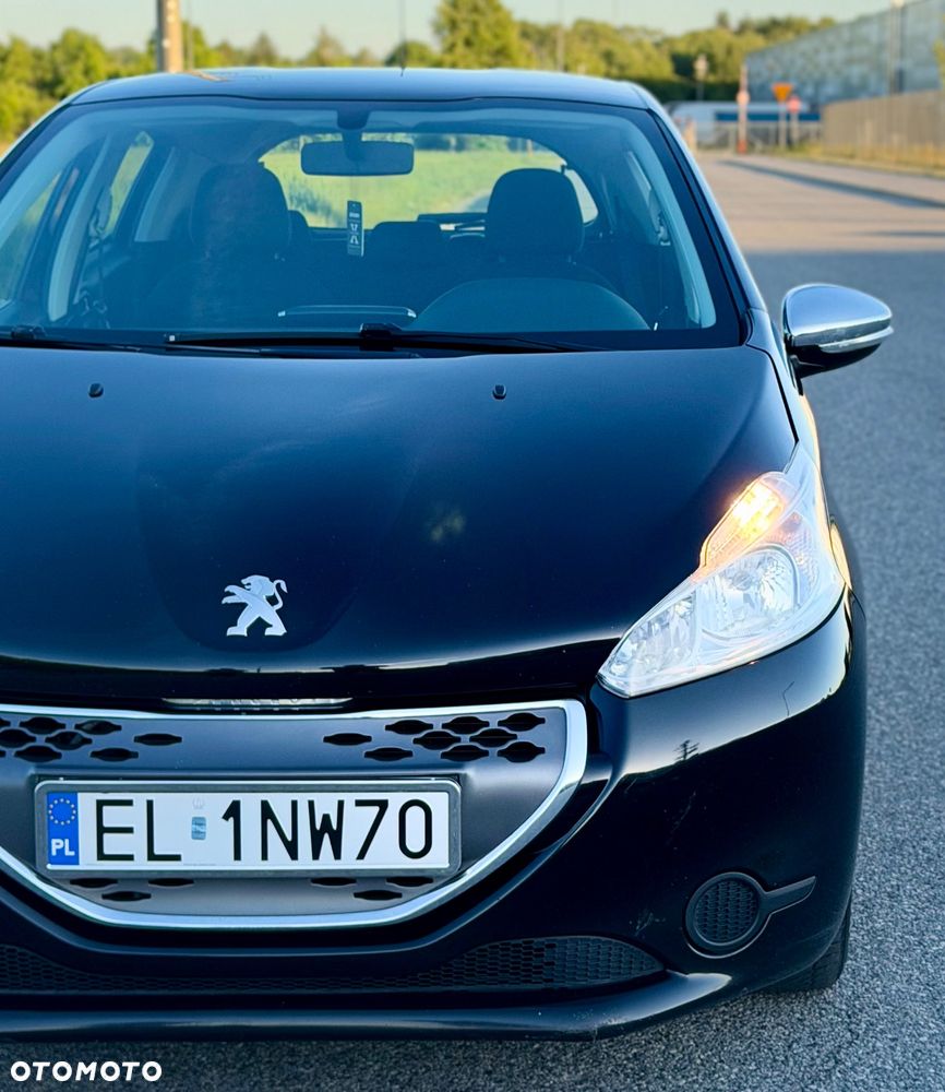 Peugeot 208 - 28
