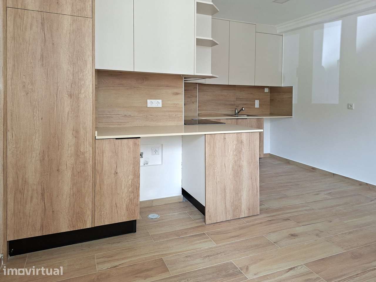 T0 com área de 44m² e localização privilegiada em Odivelas - Grande imagem: 3/12