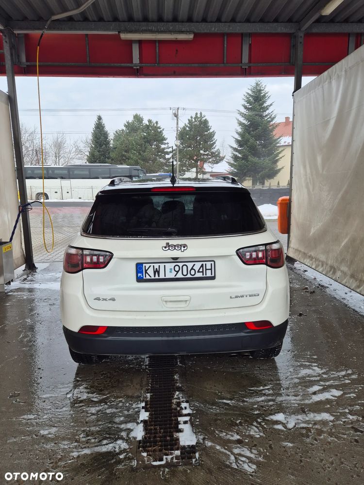 Jeep Compass - 4