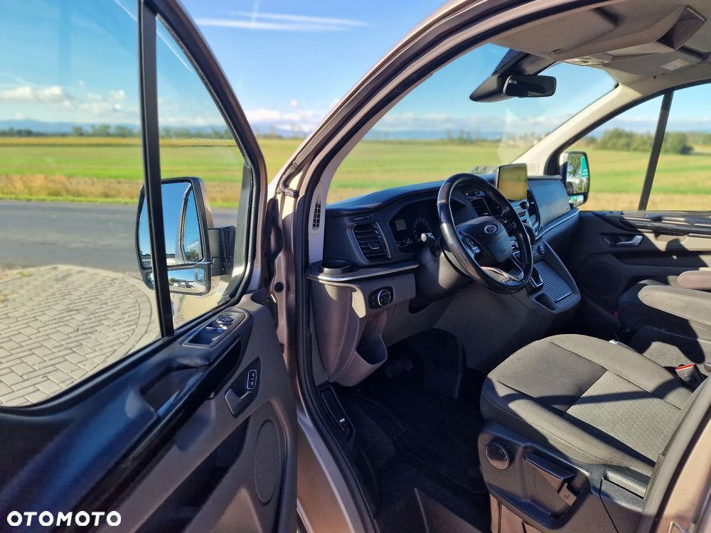 Ford Tourneo Custom 310 L2H1 VA Autm Titanium X - 16