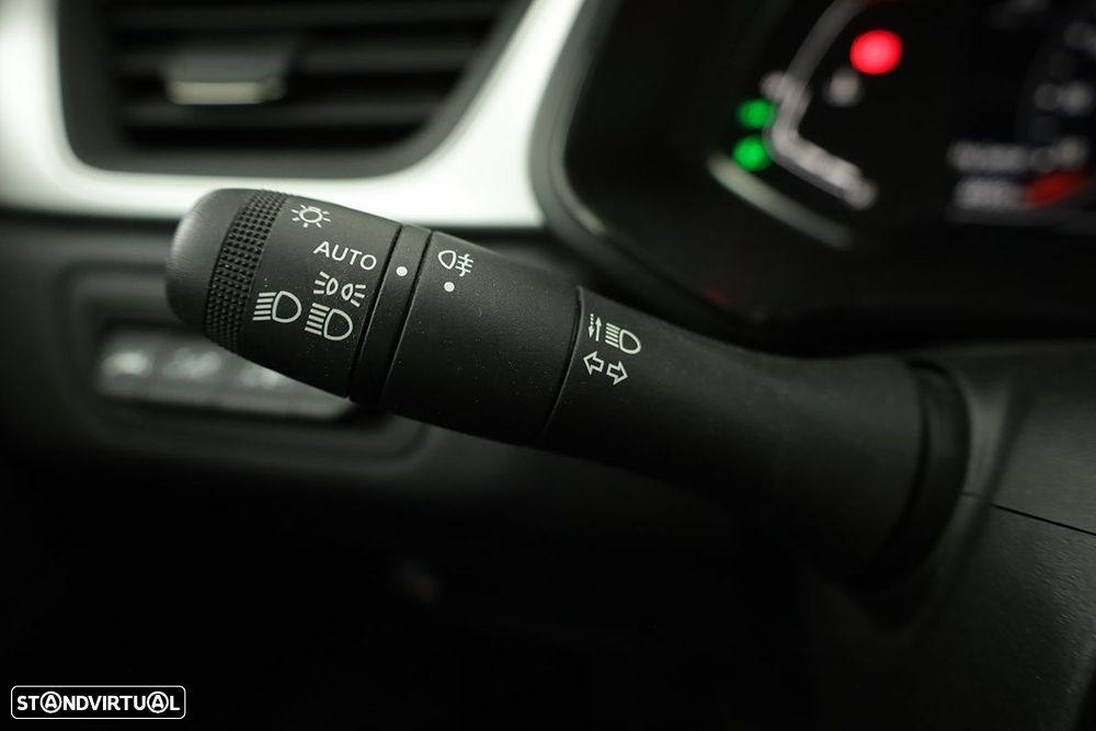 Renault Captur 1.0 TCe Techno Bi-Fuel - 17