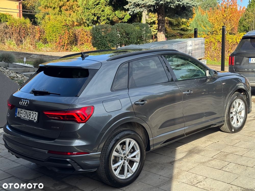 Audi Q3 40 TDI Quattro S Line S tronic - 3