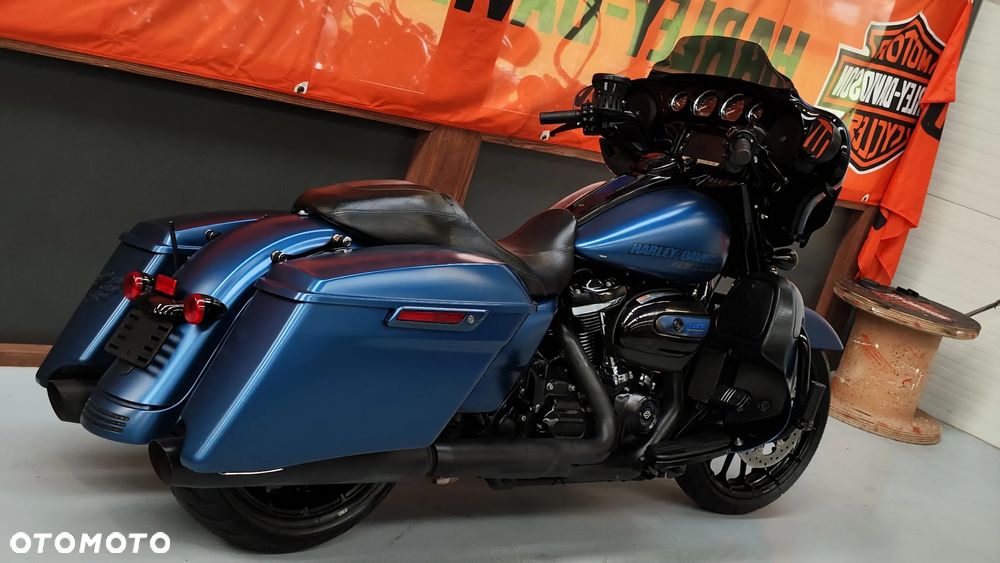 Harley-Davidson Touring Street Glide - 33