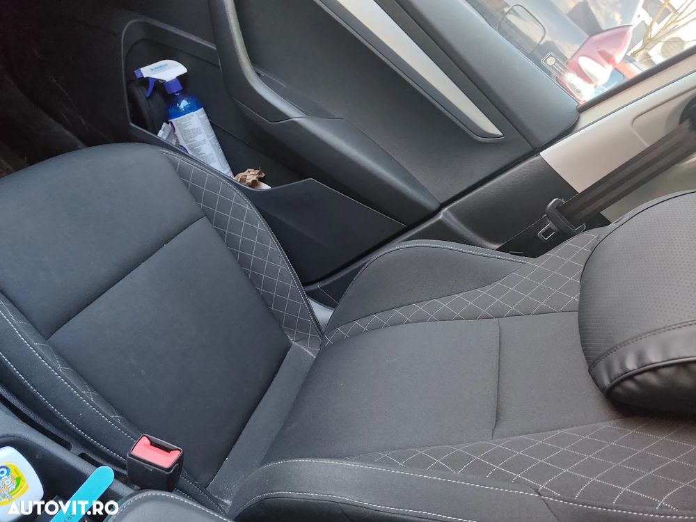 Skoda Karoq 1.6 TDI DSG Style - 9