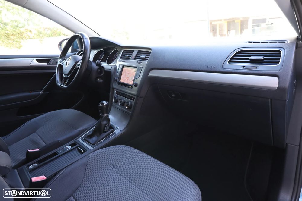VW Golf Variant 1.6 TDi GPS Edition - 28