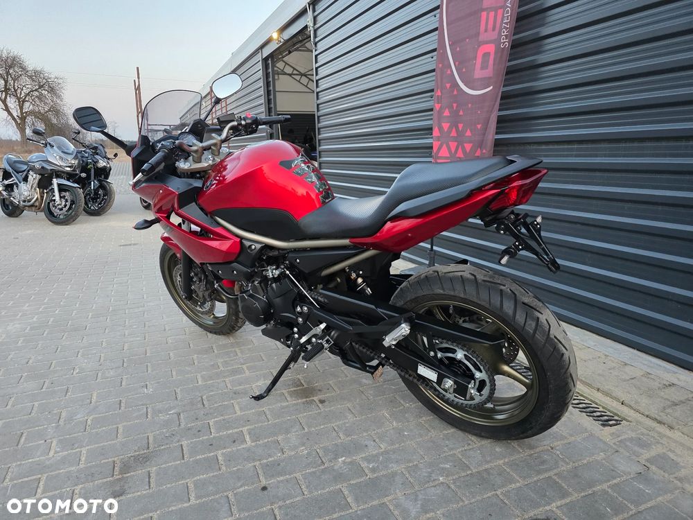 Yamaha XJ - 6