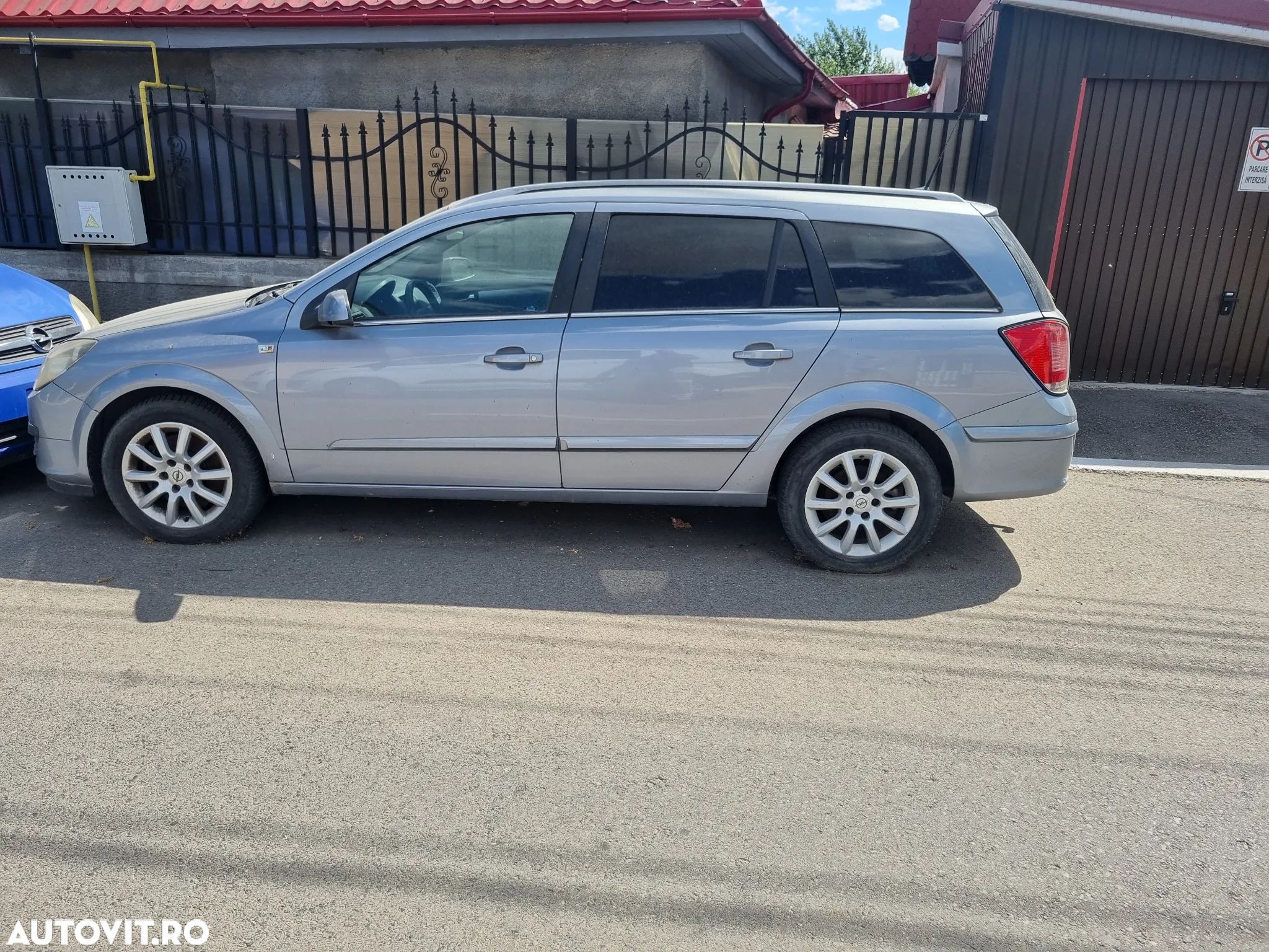 Opel Astra 2.0 DTI - 1