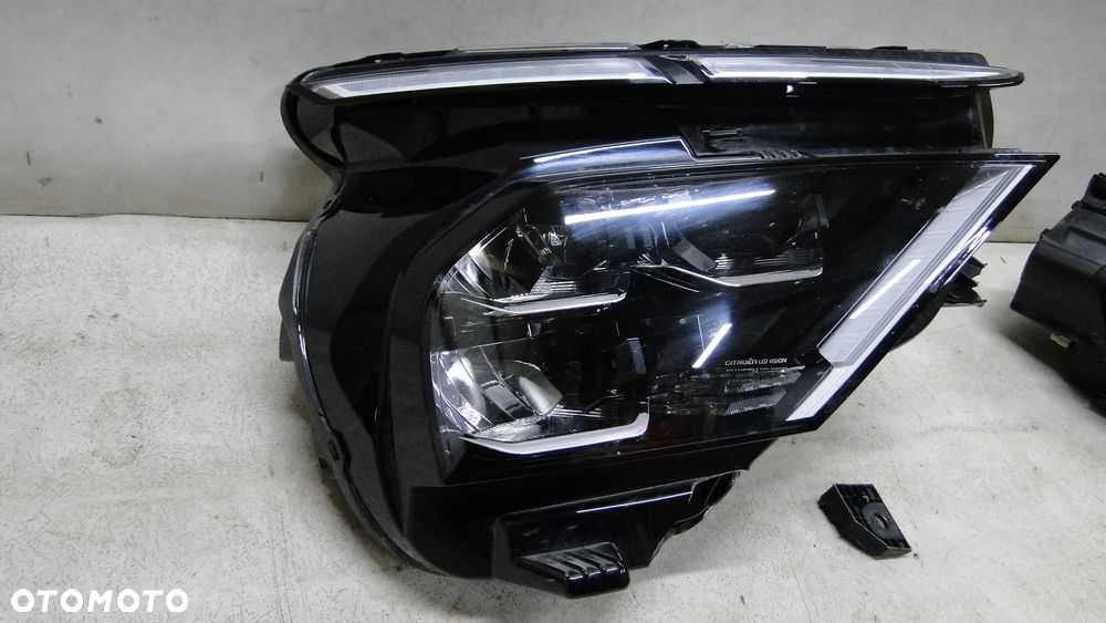 CITROEN C4 III LAMPA PRAWA PRZÓD PRZEDNIA FULL LED EUROPA - 2