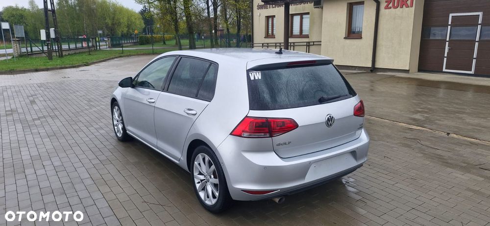 Volkswagen Golf 1.6 TDI DPF Highline - 6