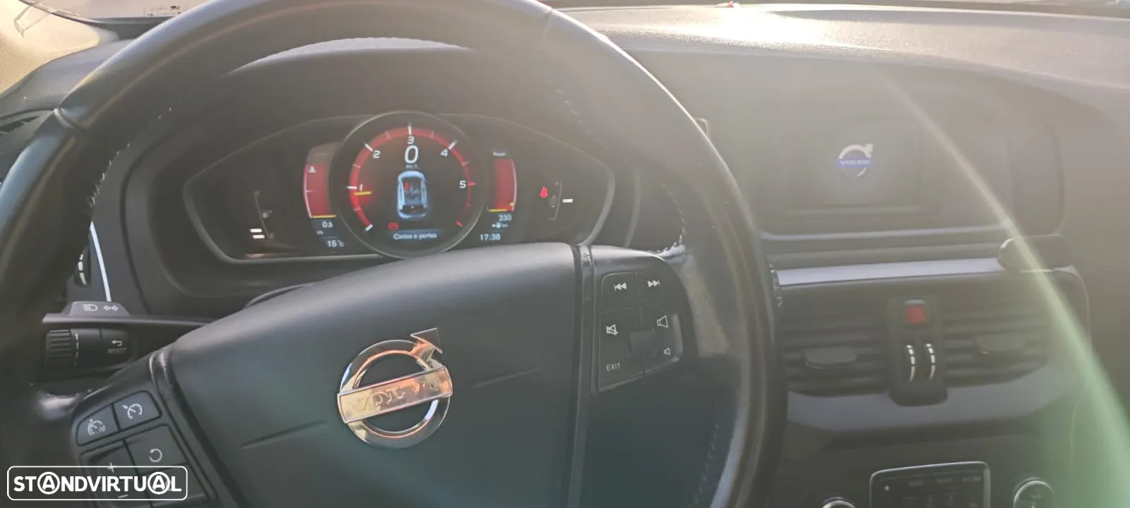 Volvo V40 1.6 D2 Kinetic - 11