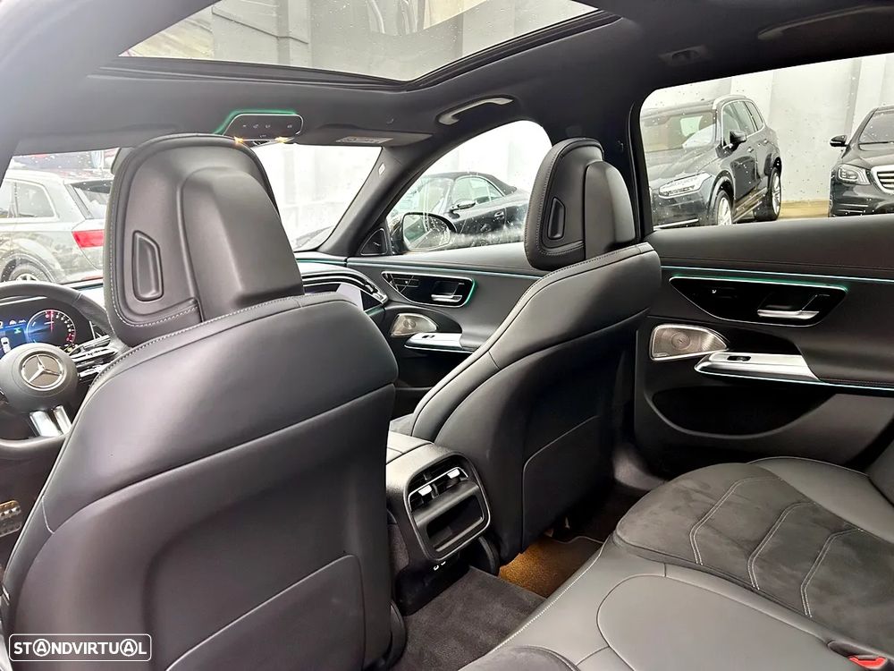 Mercedes-Benz E 300 e AMG Line - 28
