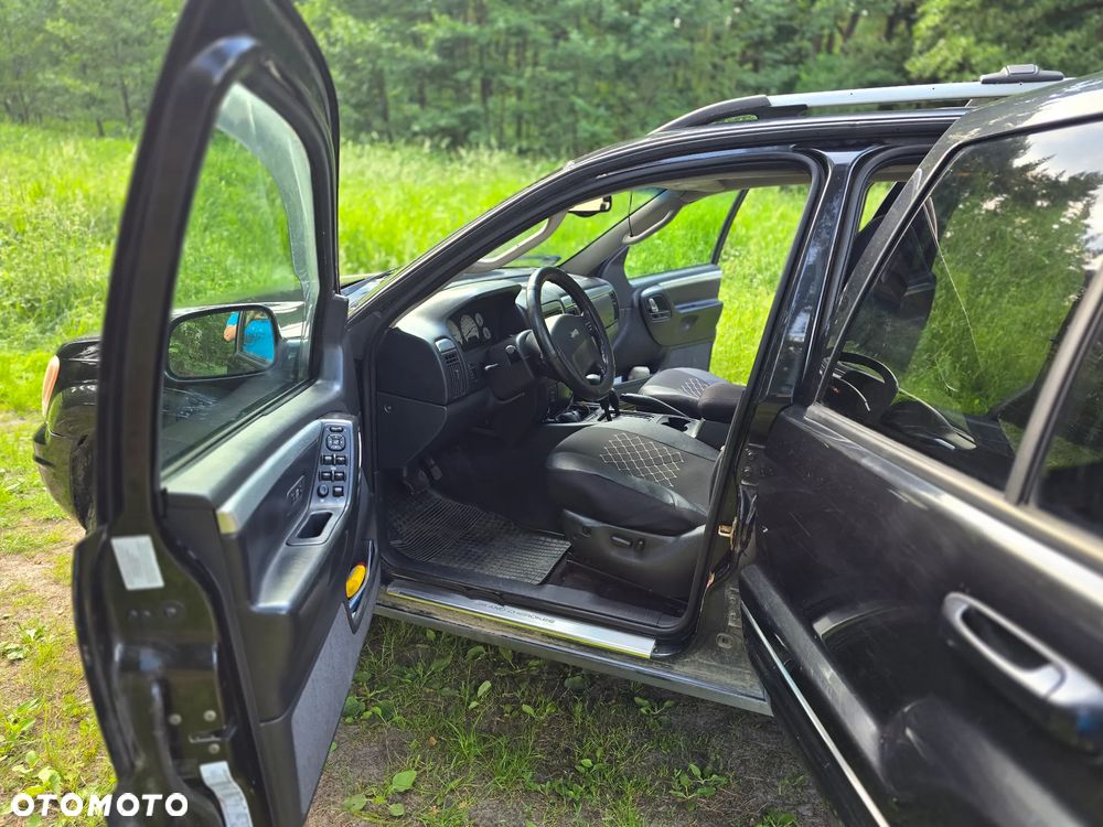 Jeep Grand Cherokee - 9