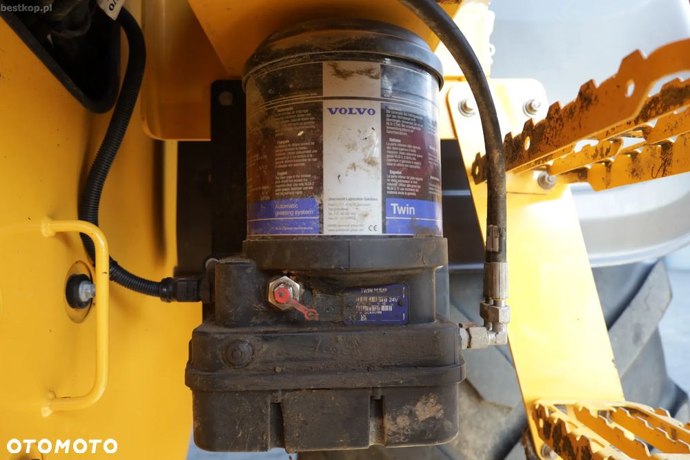 Volvo L110H L110H2 - 28