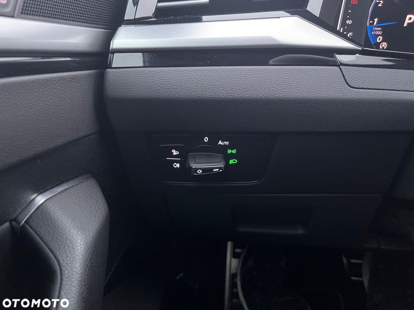 Volkswagen Arteon 2.0 TSI R-Line DSG - 26