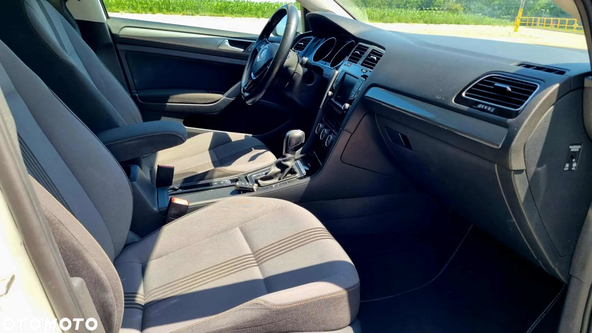 Volkswagen Golf 1.6 TDI BlueMotion Technology DSG Allstar - 19