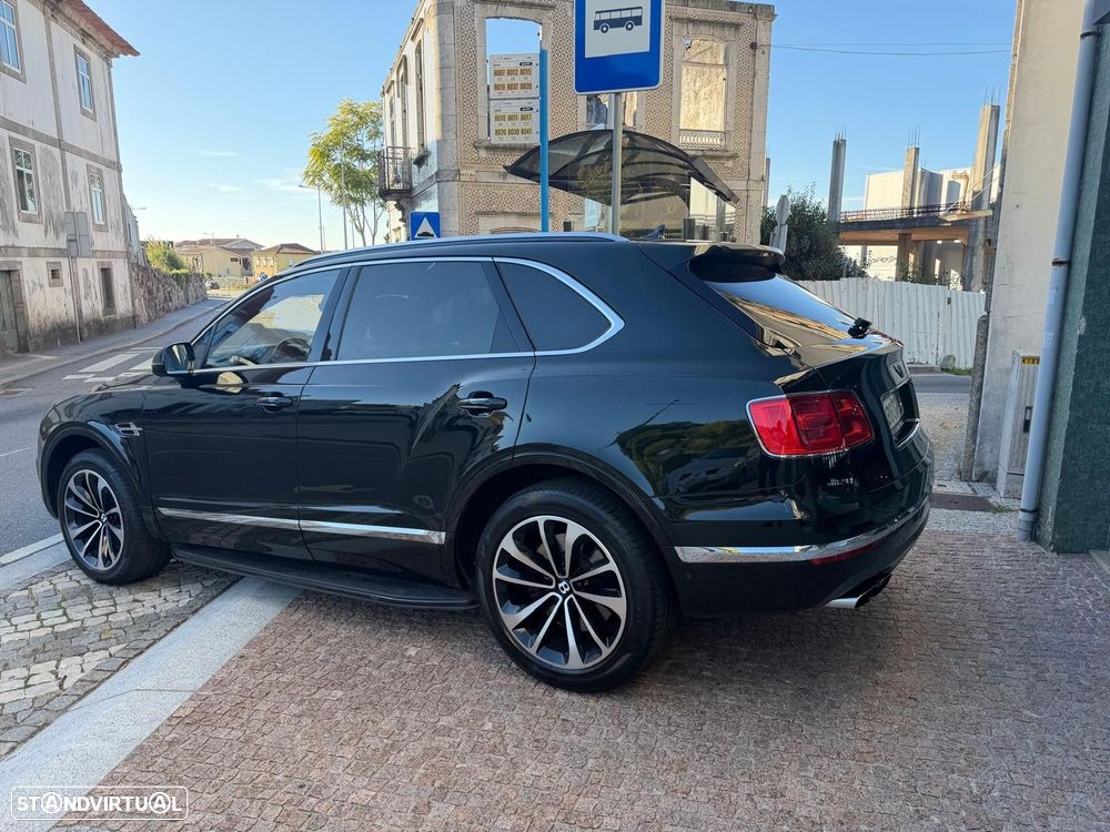 Bentley Bentayga V8 - 10