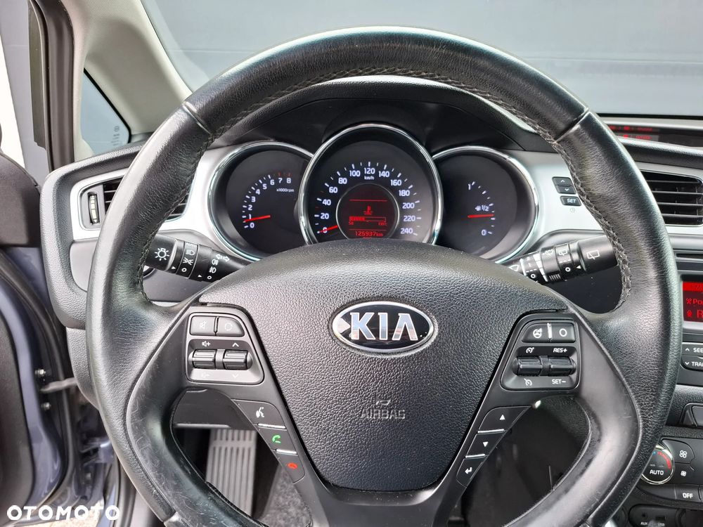 Kia Ceed 1.6 GDI Platinum Edition - 19