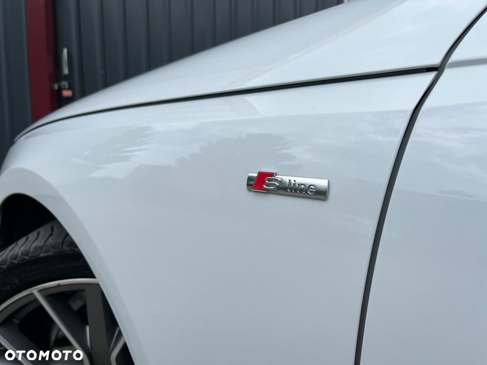 Audi A4 Limousine 35 TFSI mHEV S Line S tronic - 21