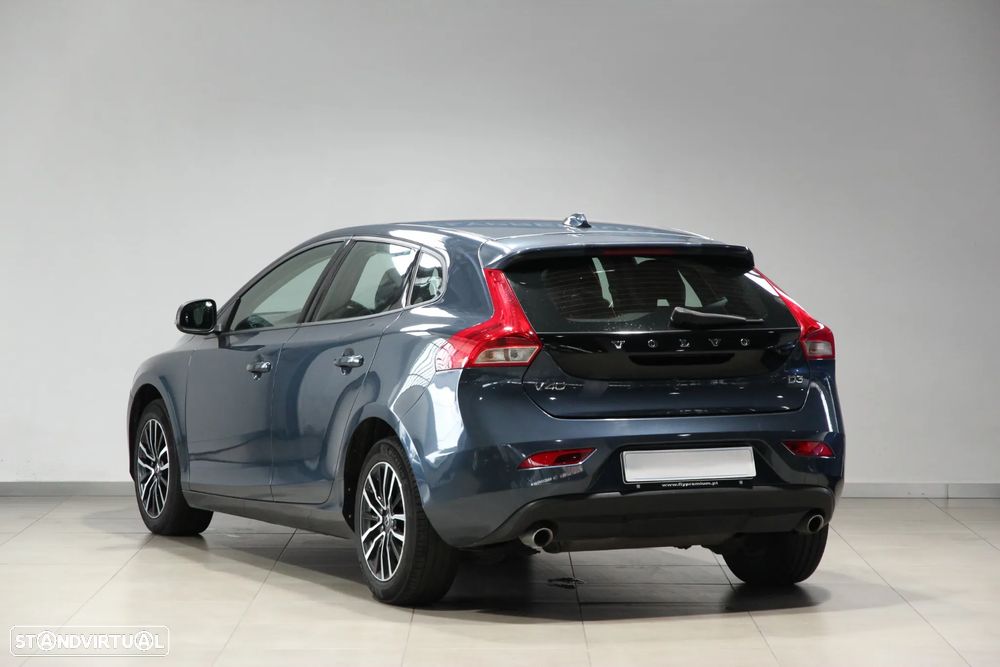 Volvo V40 2.0 D3 Inscription - 3