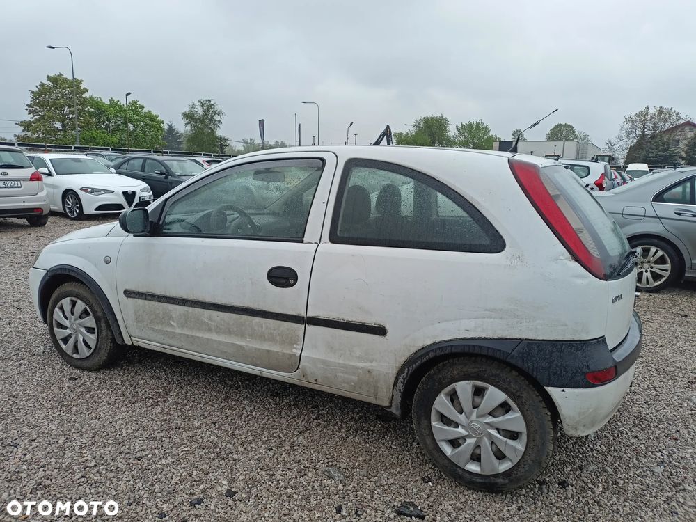 Opel Corsa - 3