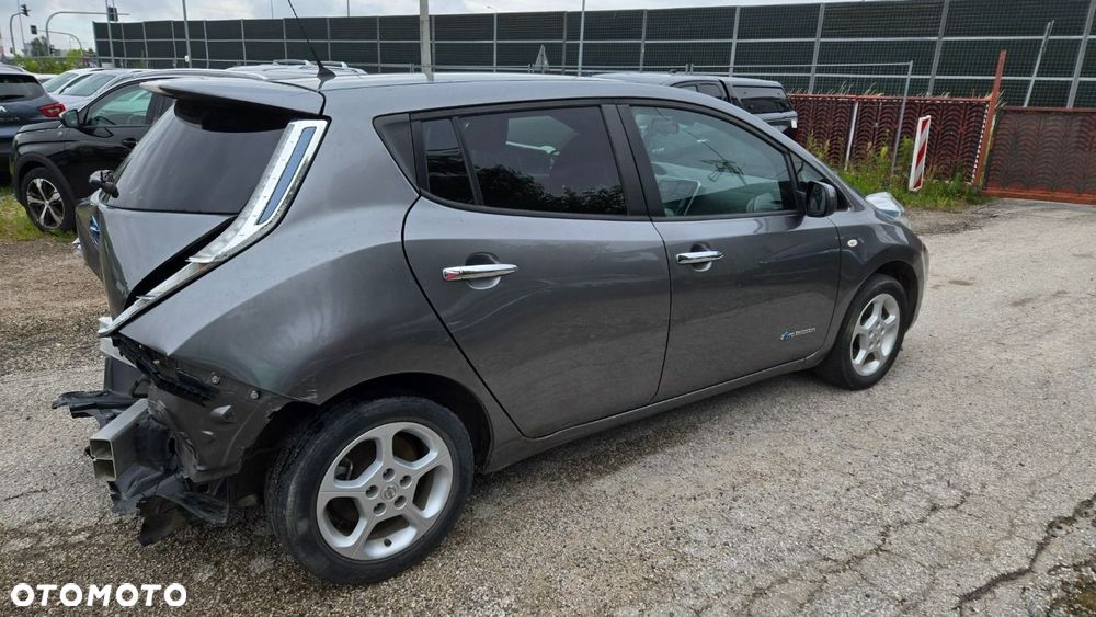Nissan Leaf - 9