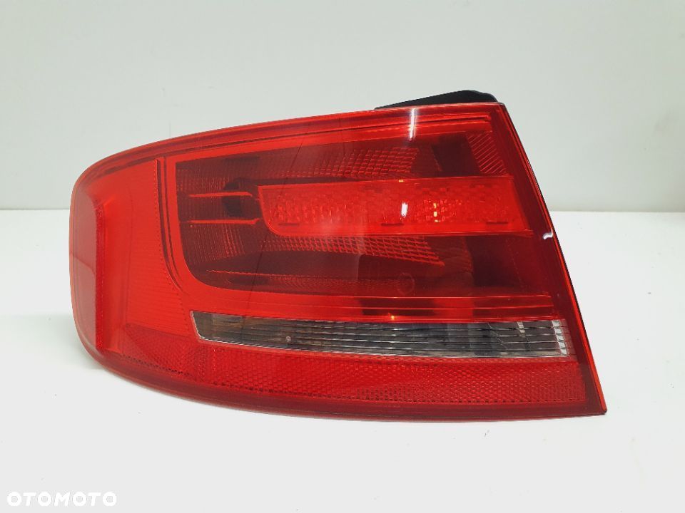 LAMPA TYLNA TYŁ LEWA AUDI A4 B8 SEDAN 8K5945095D