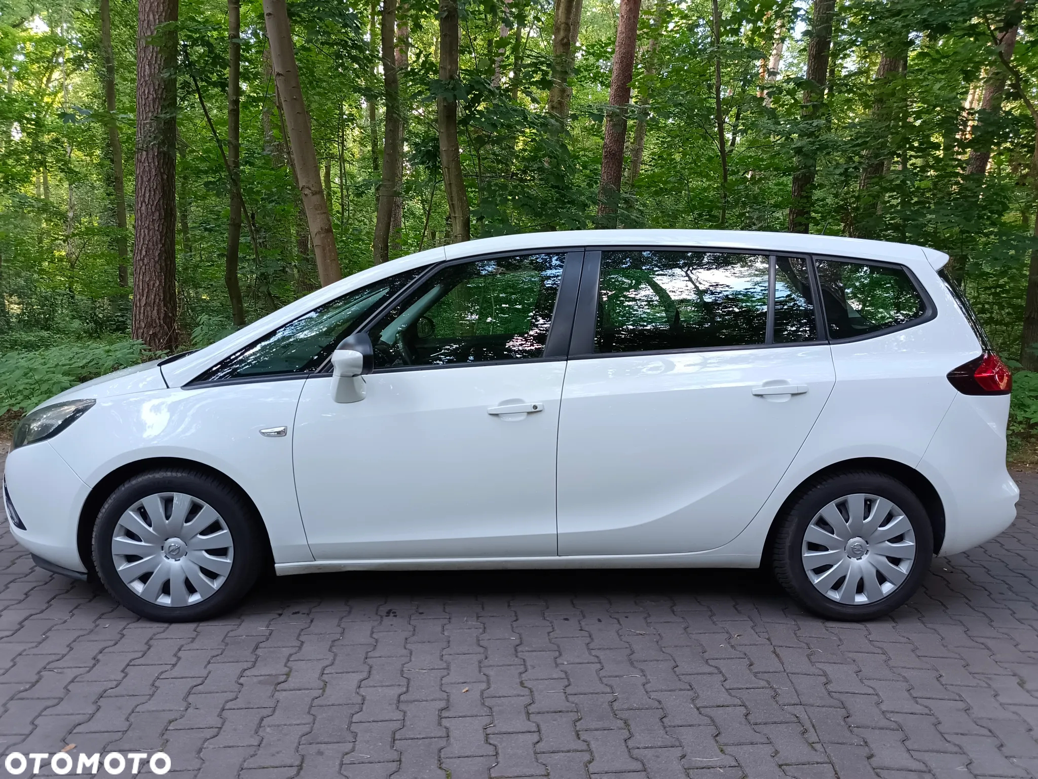 Opel Zafira 2.0 CDTI Enjoy - 24