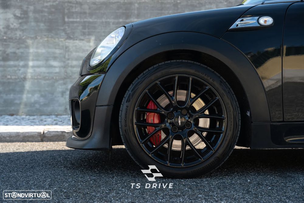 MINI 3 Portas John Cooper Works - 11