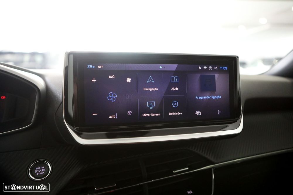 Peugeot 2008 1.2 Hybrid Allure e-DCS6 - 33
