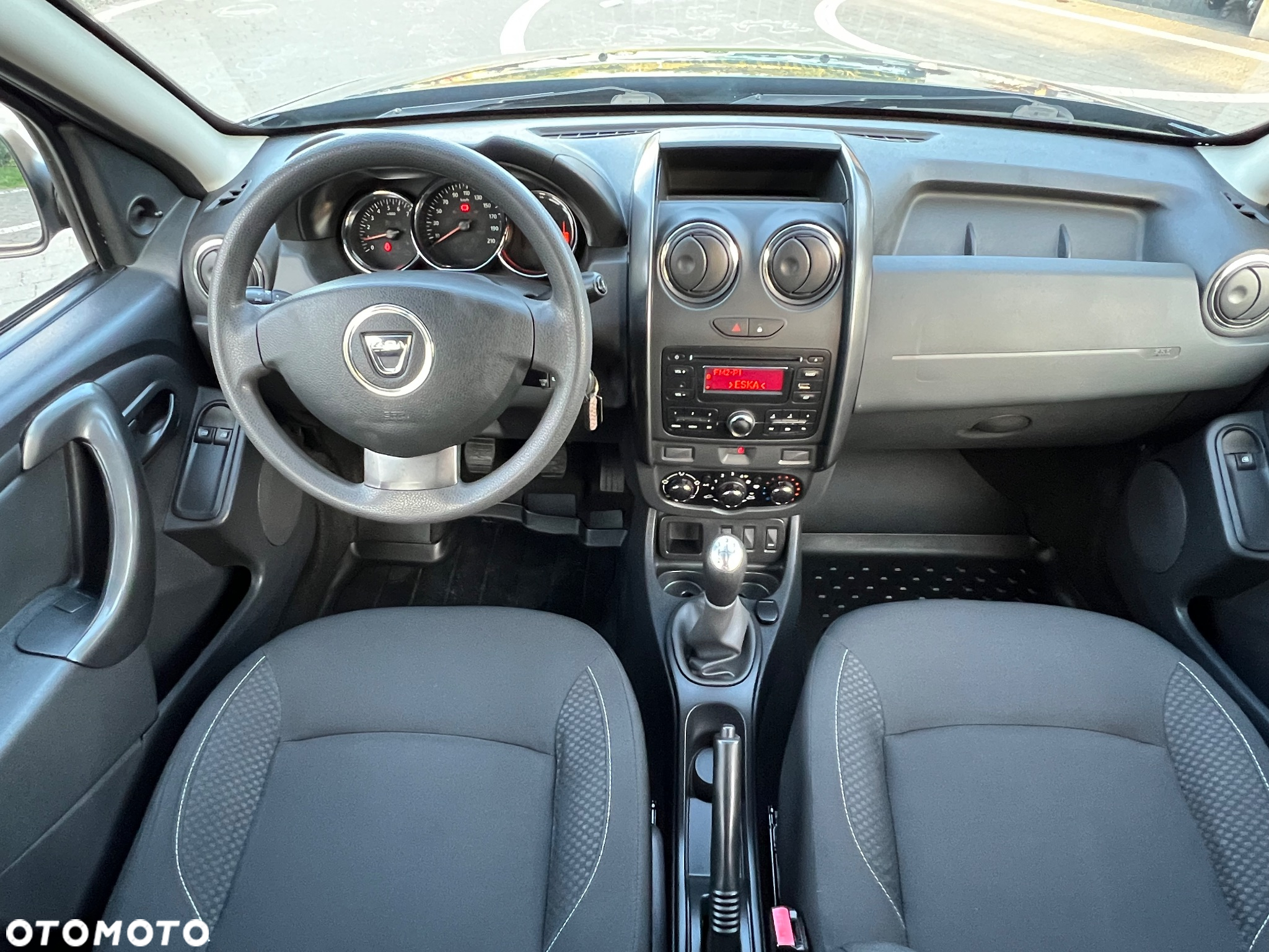 Dacia Duster 1.6 SCe Ambiance S&S - 27